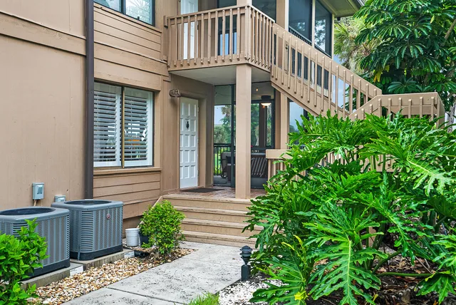 $6,000 | 269 Northeast Edgewater Drive, Stuart, FL 34996