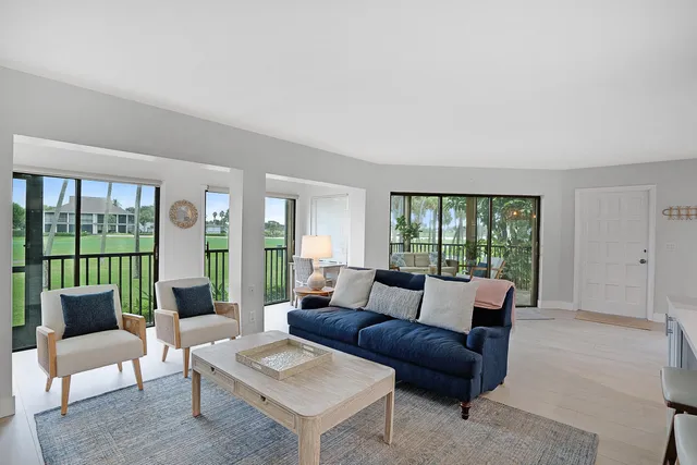 $6,000 | 269 Northeast Edgewater Drive, Stuart, FL 34996