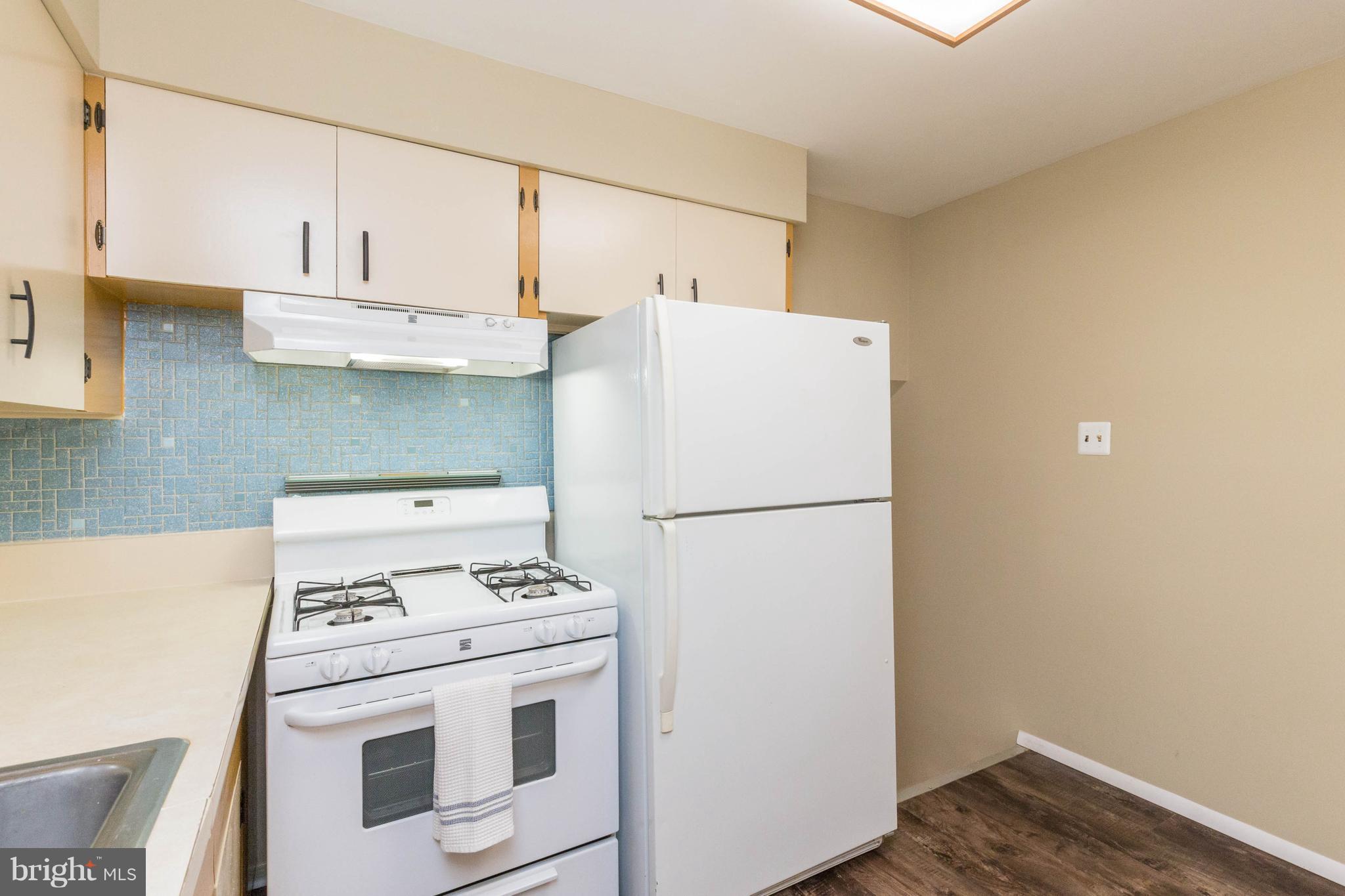 7435 Grace Street Springfield, VA 22150 - Photo 3 of 11 Kitchen