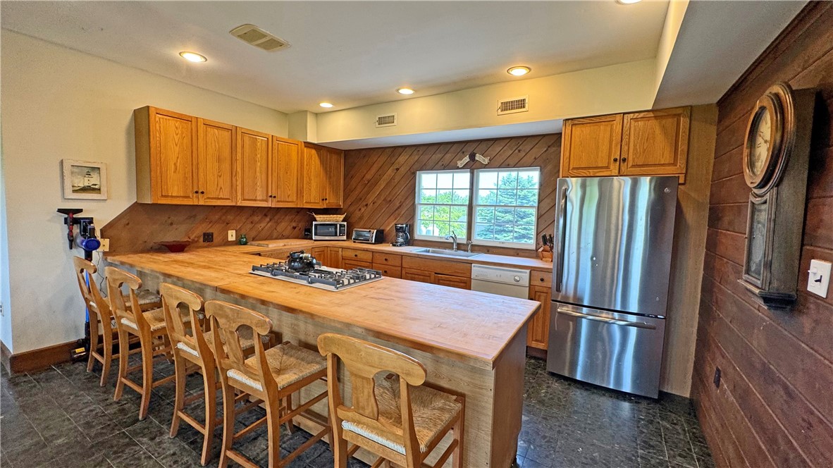 1078 West Beach Road Block Island, RI 02807 - Photo 9 of 40