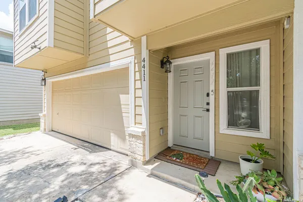 $1,796 | 4411 Southton Way, San Antonio, TX 78223