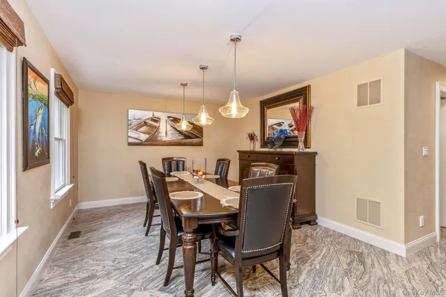 $1,399,000 | 42 Old Neck Court, Manorville, NY 11949