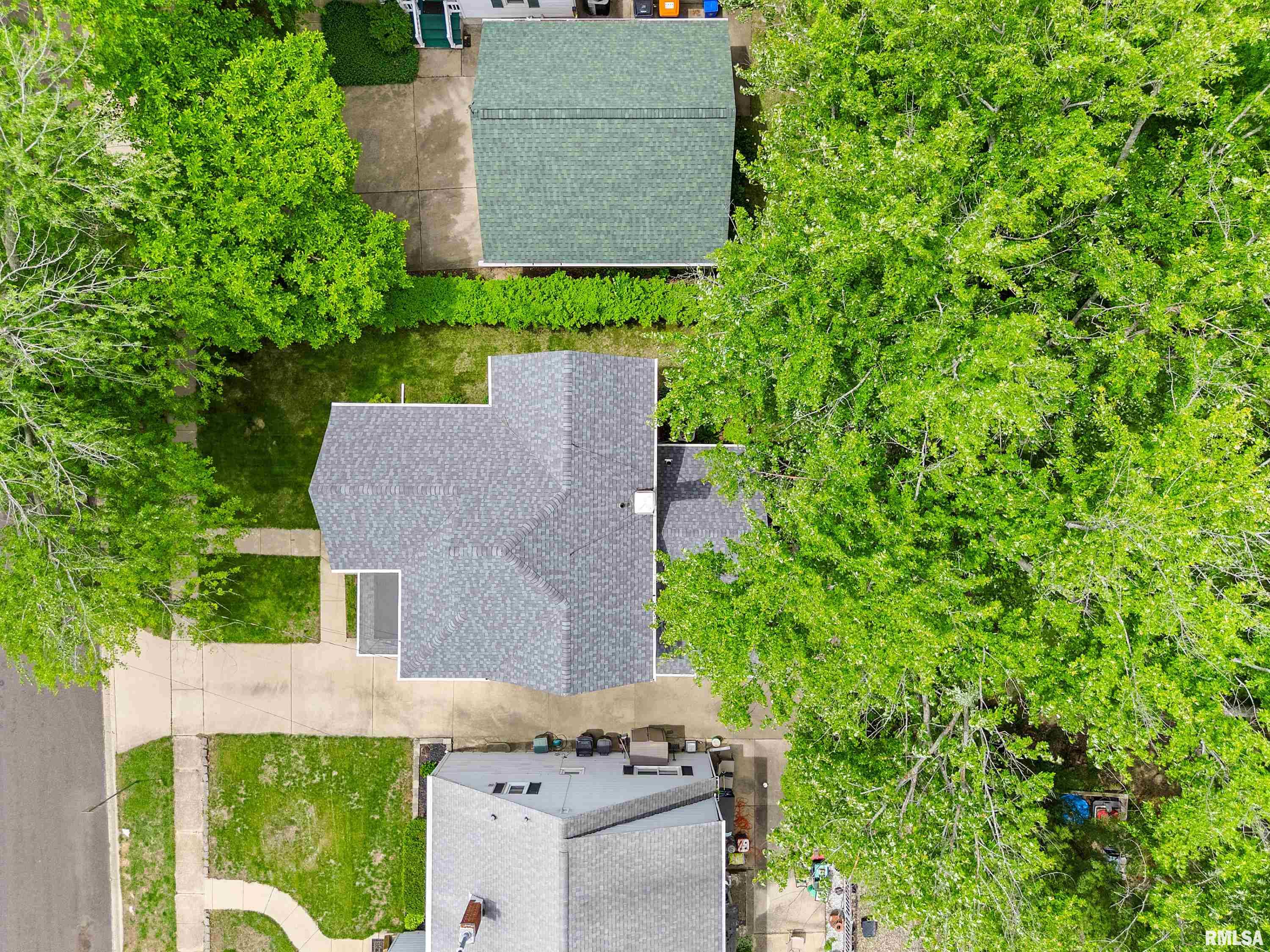 403 West Adams Street Washington, IL 61571 - Photo 6 of 43