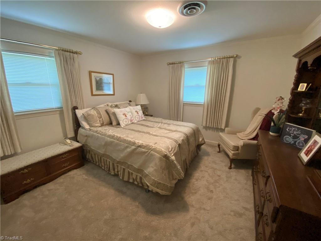 2547 Riverside Drive Mount Airy, NC 27030 - Photo 33 of 47 2nd bedroom