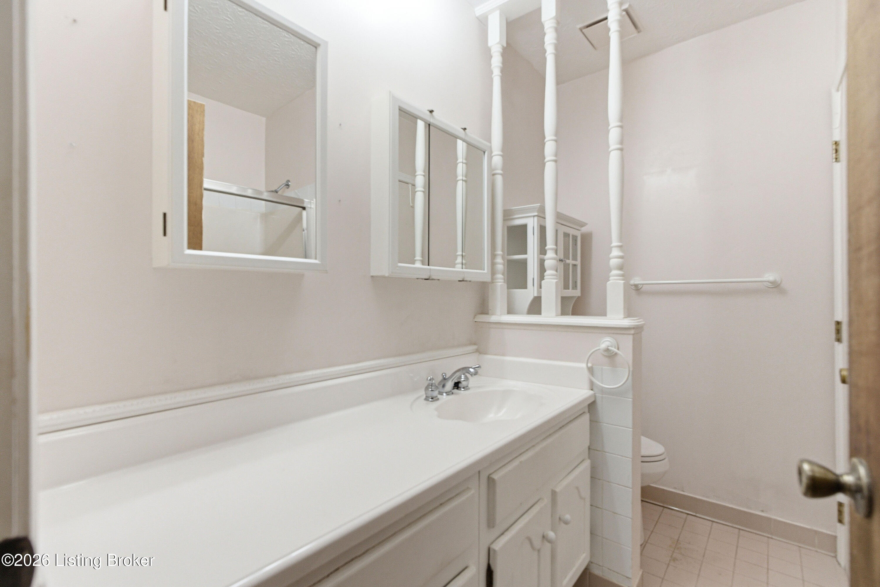 2105 Walnut Road La Grange, KY 40031 - Photo 26 of 38 DSC07155