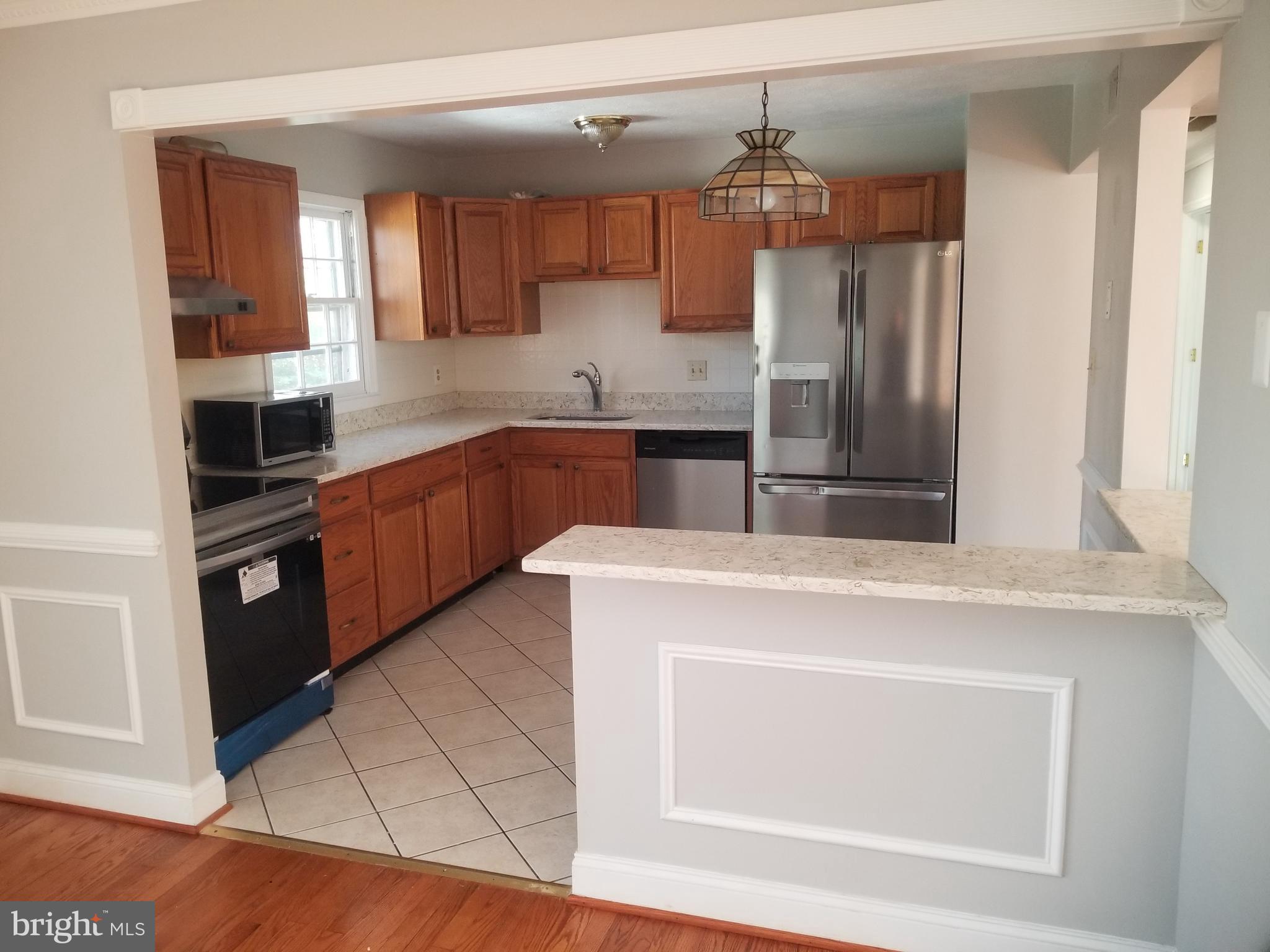 13215 Kurtz Road Woodbridge, VA 22193 - Photo 6 of 18 Kitchen