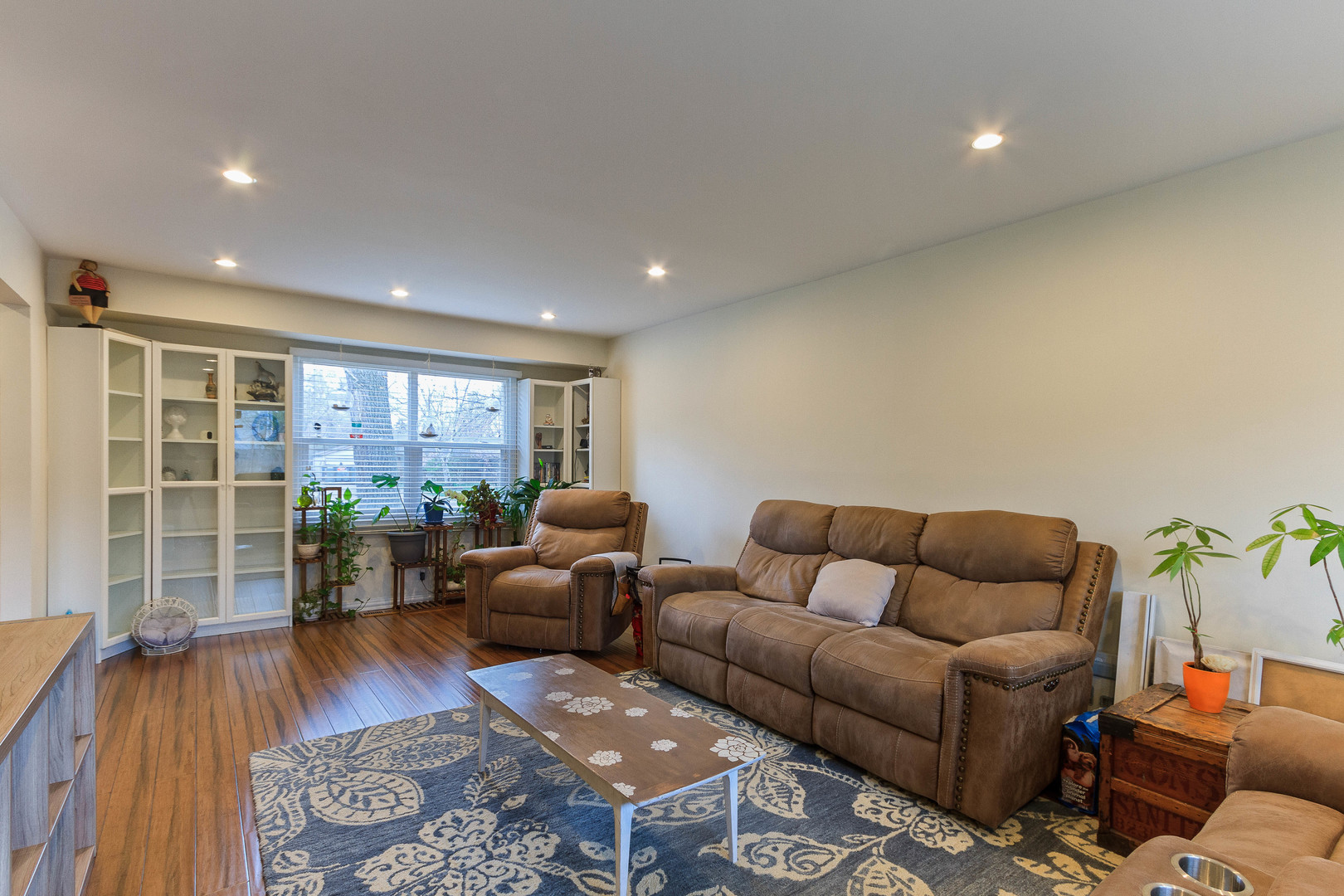 524 Spruce Road Bolingbrook, IL 60440 - Photo 7 of 33 a living room with furniture and wooden floor