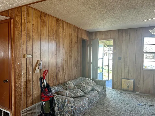 $85,000 | 6801 Post Oak Drive, Bonham, TX 75418