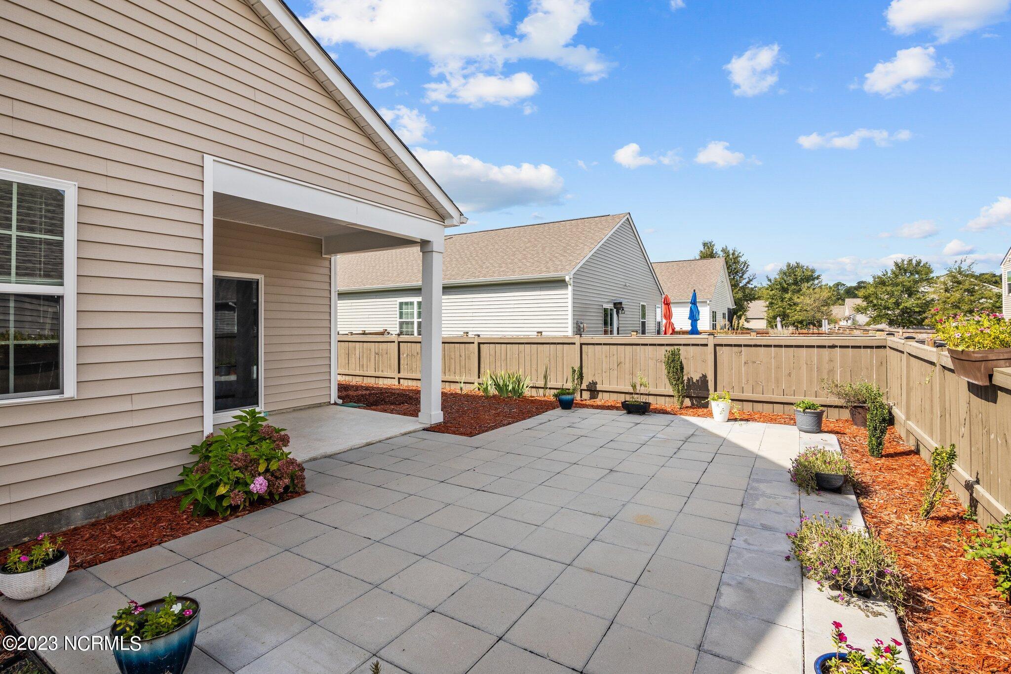 405 Frida Road New Bern, NC 28560 - Photo 11 of 68 11-web-or-mls-2I3A0004