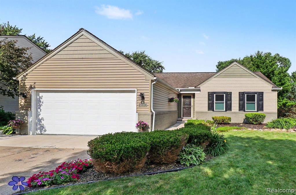 24404 Jamestowne Road Novi, MI 48375 - Photo 4 of 26 Gallery Image 4