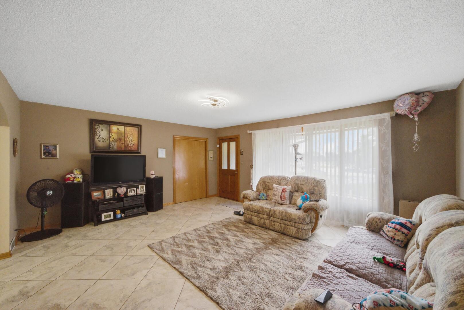 3N530 North Lombard Road Addison, IL 60101 - Photo 13 of 21