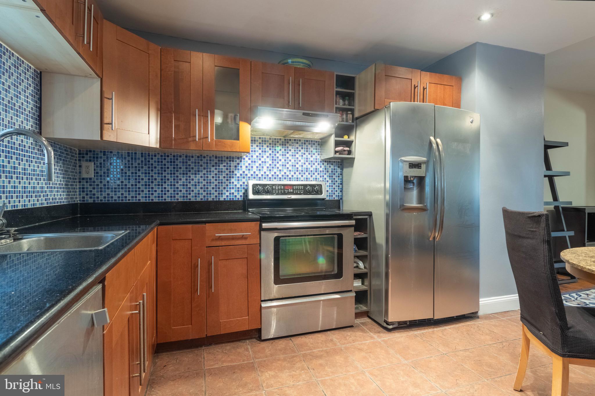 4431 Sherwood Road Philadelphia, PA 19131 - Photo 5 of 41 Gallery Image 5