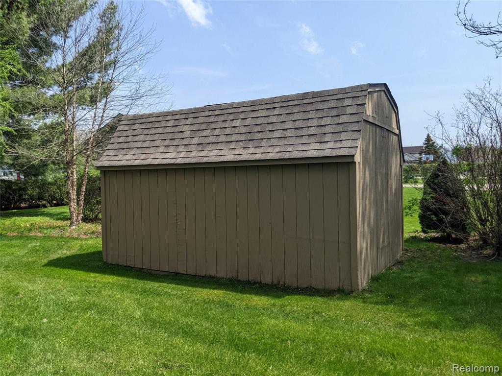 6221 Calkins Road Flint, MI 48532 - Photo 6 of 26 Gallery Image 6