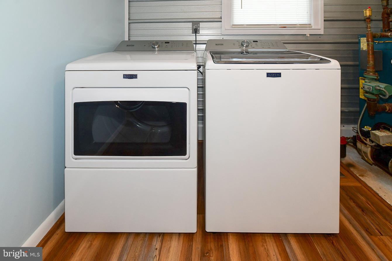 40480 Parsons Mill Road Leonardtown, MD 20650 - Photo 31 of 48 a close view of a stove top oven with a refrigerator