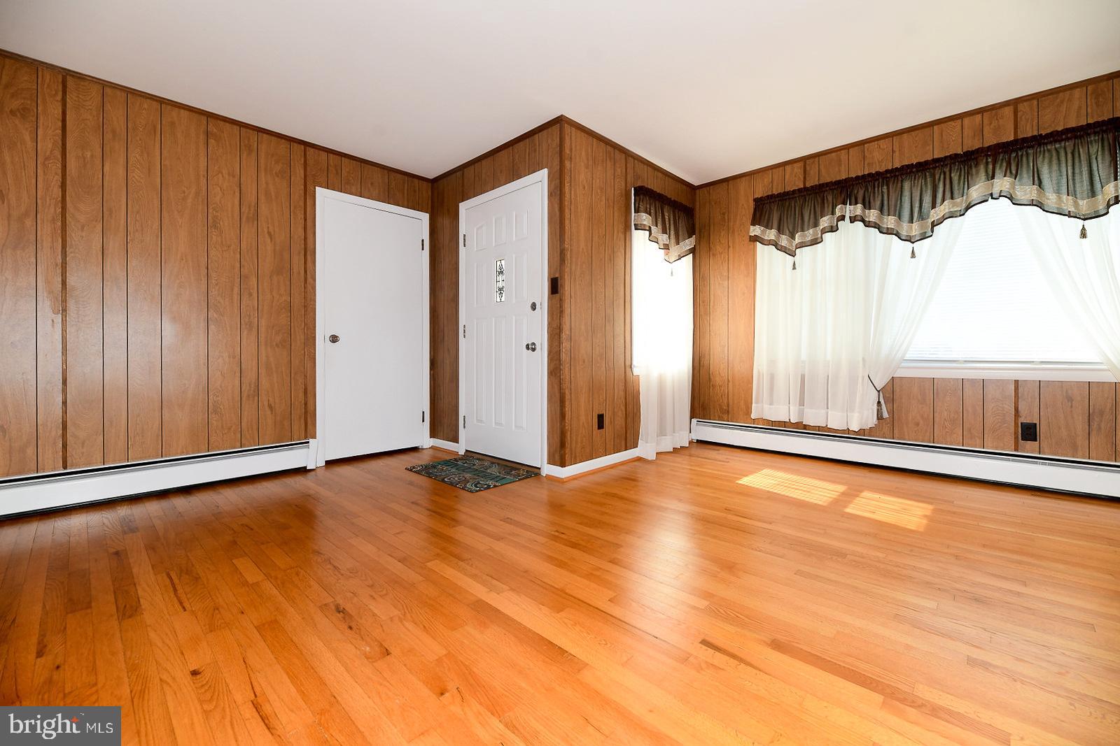 40480 Parsons Mill Road Leonardtown, MD 20650 - Photo 9 of 48 a view of an empty room and window