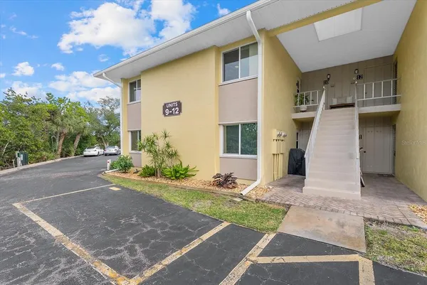 $365,000 | 101 Louella Lane, Unit 10, Nokomis, FL 34275