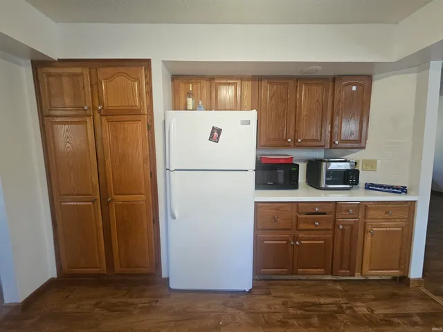 $2,500 | 4035 North Hinkle Road, Bloomington, IN 47408