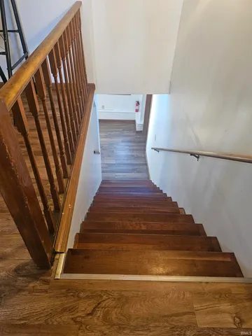 $2,500 | 4035 North Hinkle Road, Bloomington, IN 47408