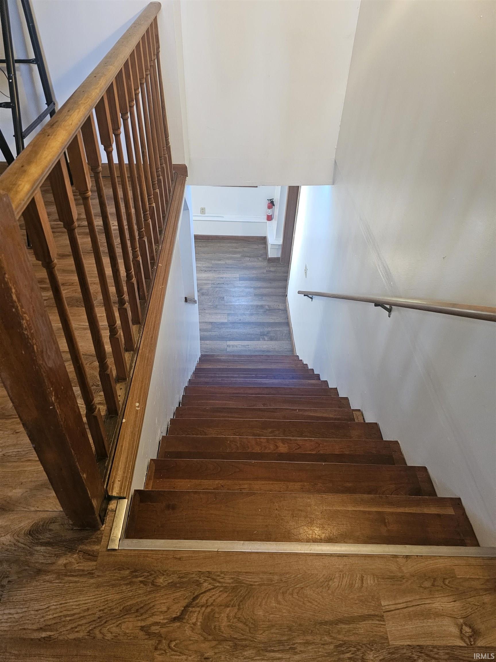 4035 North Hinkle Road Bloomington, IN 47408 - Photo 9 of 18