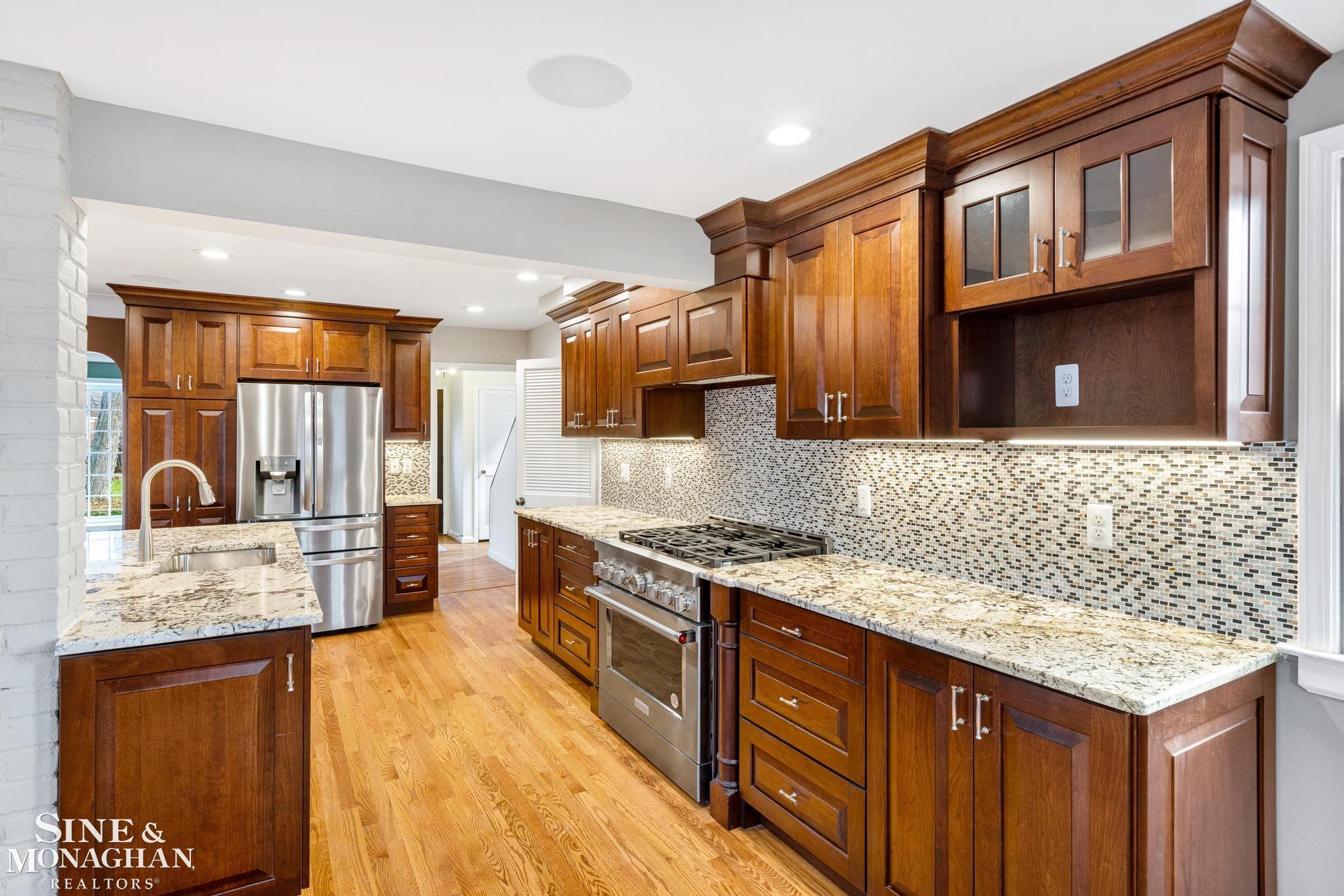 467 Moran Road Grosse Pointe, MI 48236 - Photo 12 of 32 50129247-da9f30b0-7d61-4a44-8d75-0f3cc2a06d17.JPG