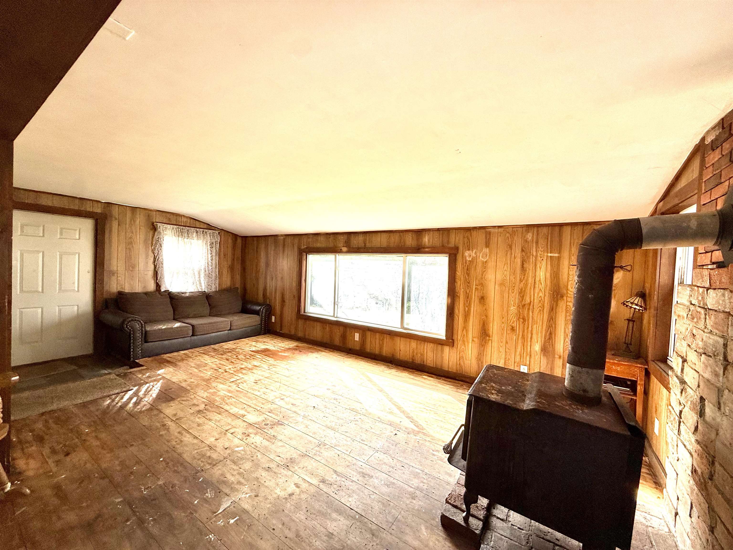 3537 Popple Dungeon Road Chester, VT 05143 - Photo 5 of 22 Gallery Image 5