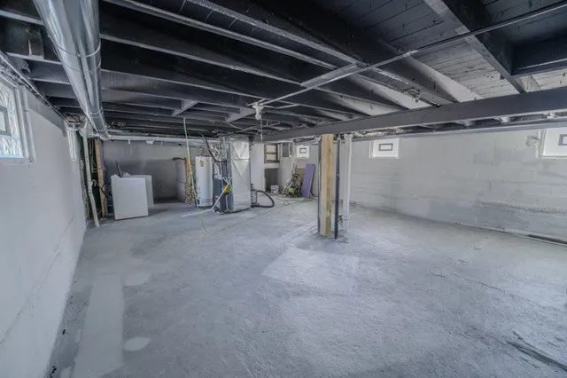 $230,000 | 806 Woods Avenue, Joliet, IL 60436