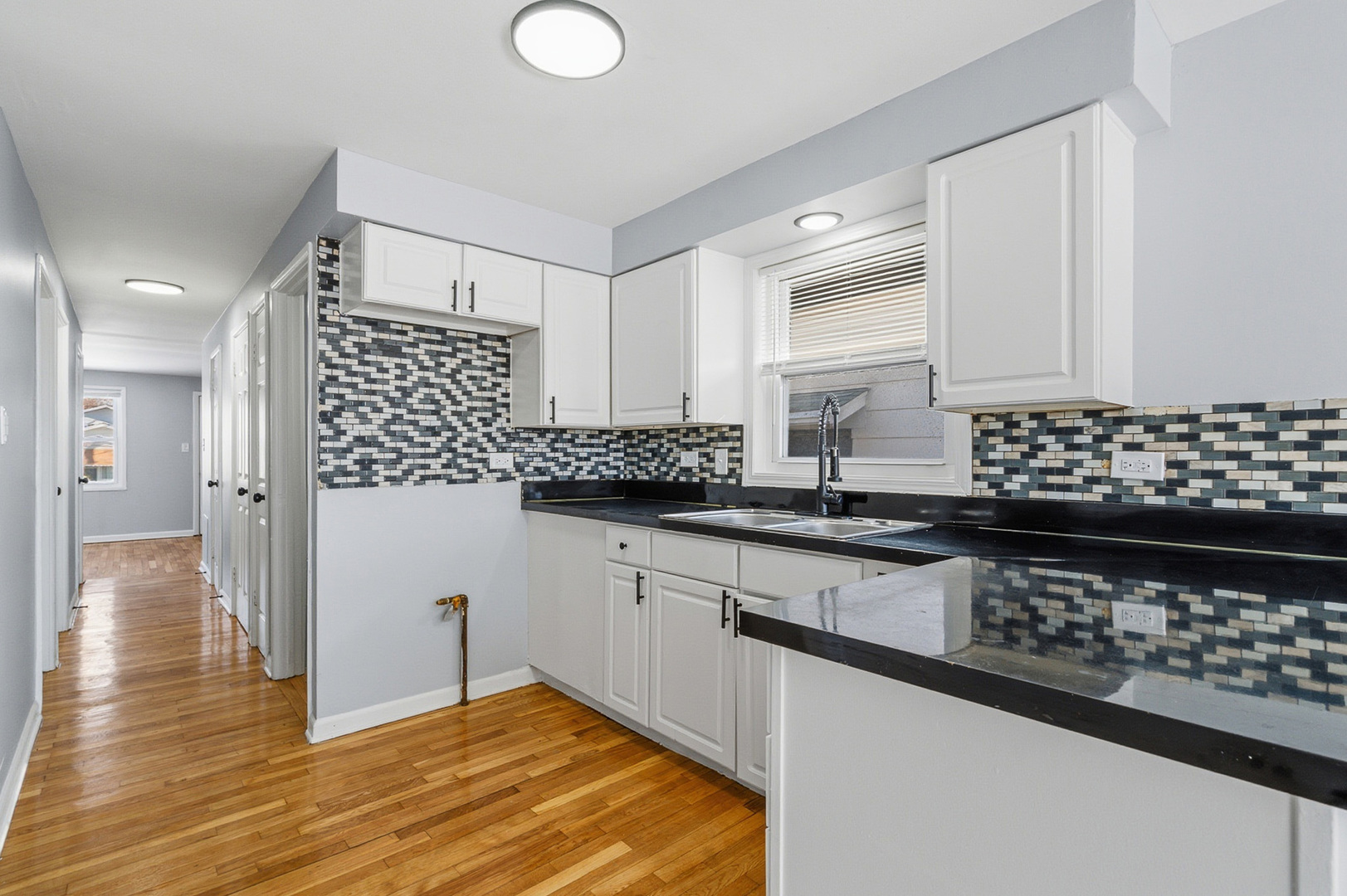 11610 South Aberdeen Street Chicago, IL 60643 - Photo 2 of 31