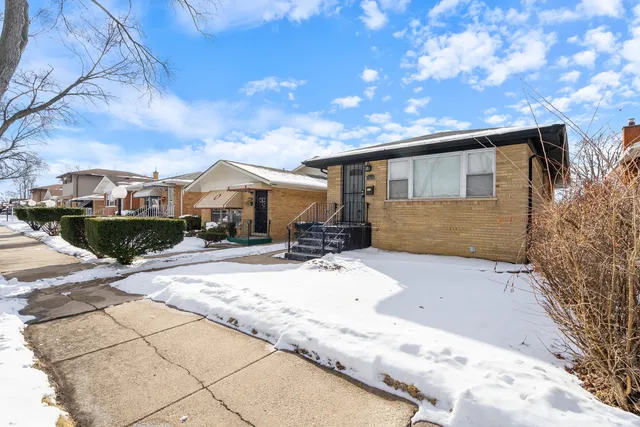 $225,000 | 11610 South Aberdeen Street, Chicago, IL 60643