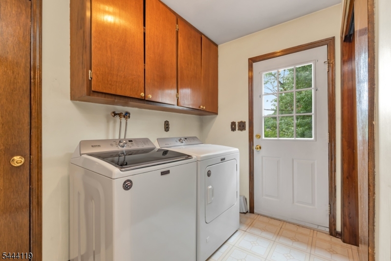 23 Puddingstone Way Florham Park, NJ 07932 - Photo 20 of 41