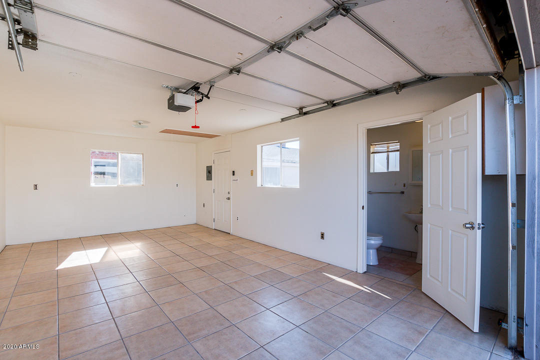 3944 West Rovey Avenue Phoenix, AZ 85019 - Photo 28 of 37 28-Rovey