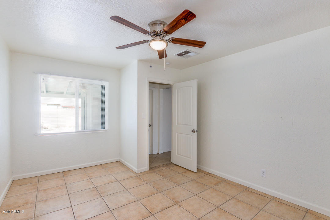 3944 West Rovey Avenue Phoenix, AZ 85019 - Photo 6 of 37 06-Rovey