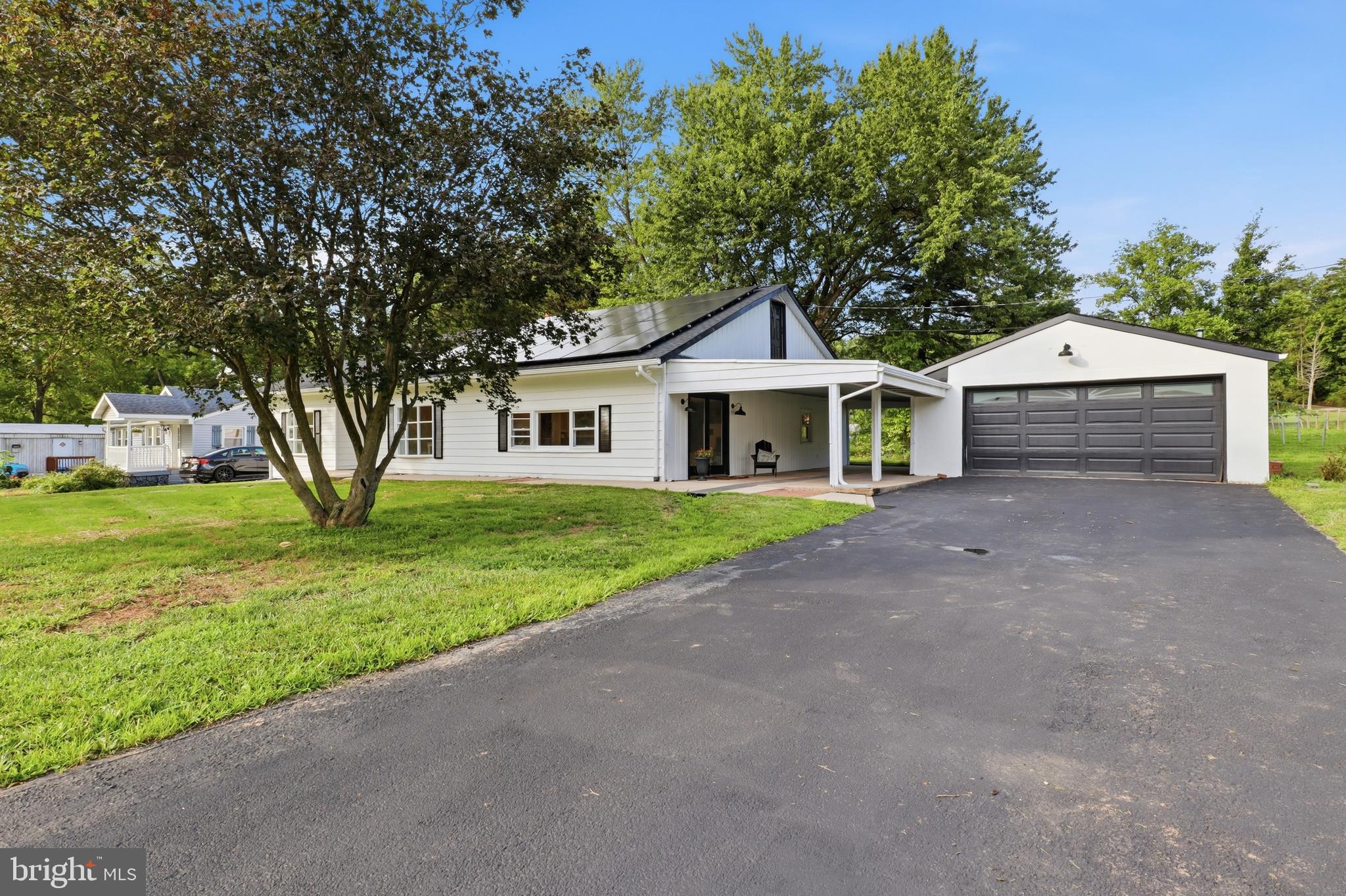 4221 Conewago Road Dover, PA 17315 - Photo 4 of 43 Gallery Image 4
