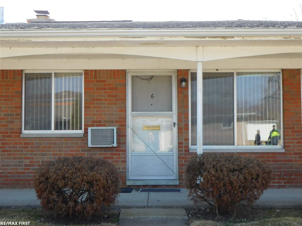 23371 Kelly Road, Unit 6 Eastpointe, MI 48021 - Photo 1 of 15