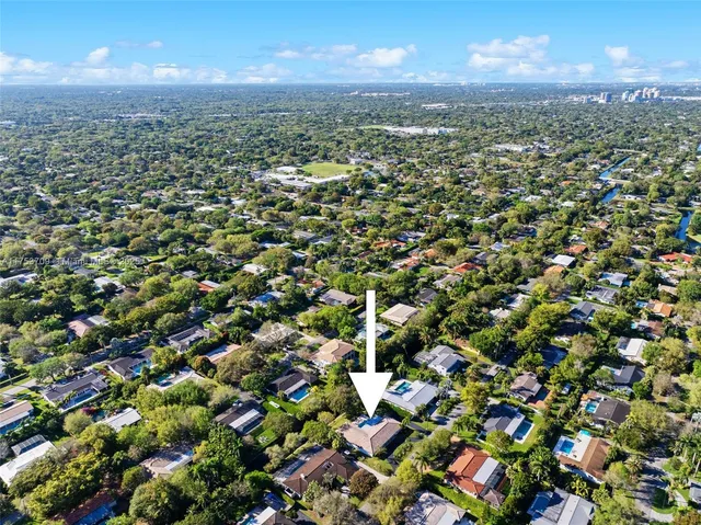 $2,195,000 | 13060 Southwest 70th Avenue, Pinecrest, FL 33156