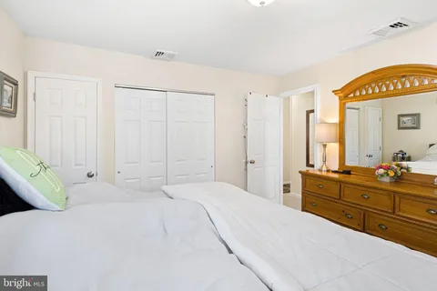 $430,000 | 24 Garden Lane, Levittown, PA 19055