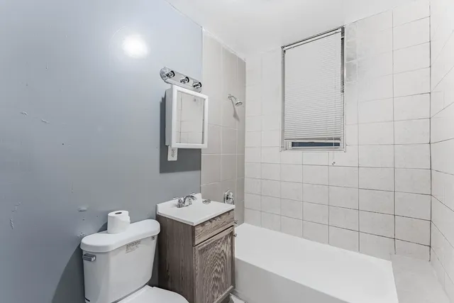 $1,350 | 1426 South Avers Avenue, Unit 1, Chicago, IL 60623