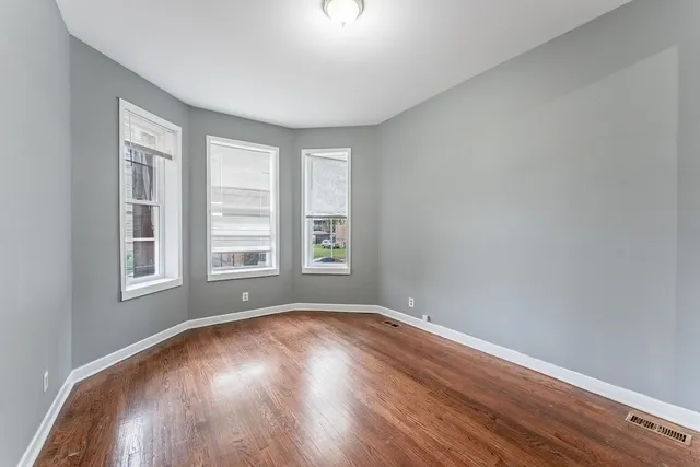 $1,350 | 1426 South Avers Avenue, Unit 1, Chicago, IL 60623