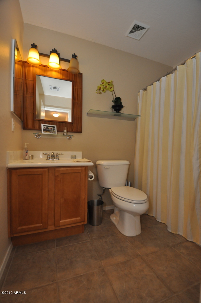 45124 Miramar Road Maricopa, AZ 85139 - Photo 16 of 26 Hall Bath
