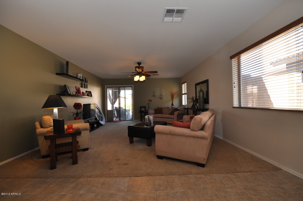 45124 Miramar Road Maricopa, AZ 85139 - Photo 17 of 26 Family Room
