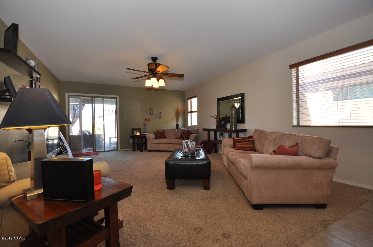 45124 Miramar Road Maricopa, AZ 85139 - Photo 20 of 26 Family Room