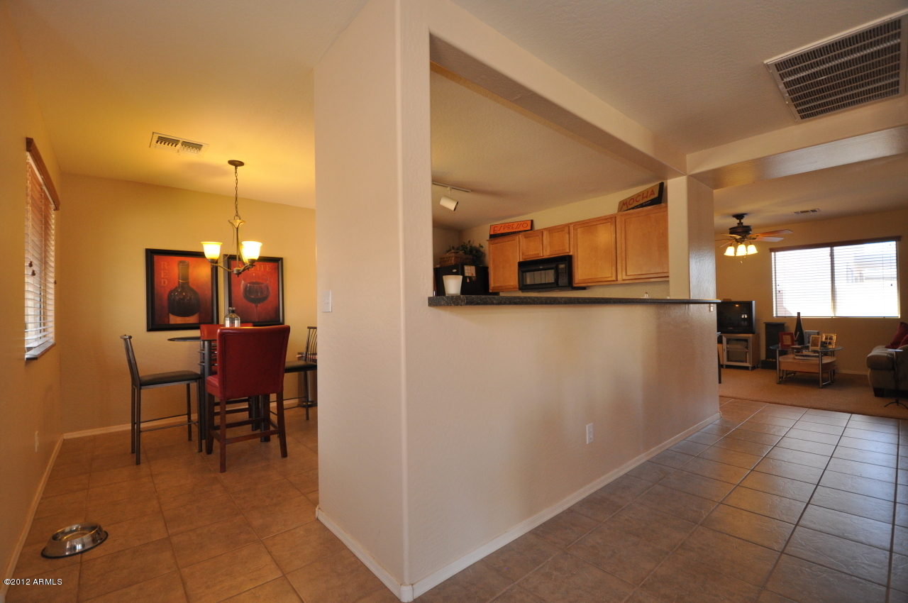 45124 Miramar Road Maricopa, AZ 85139 - Photo 7 of 26 Kitchen/Dining