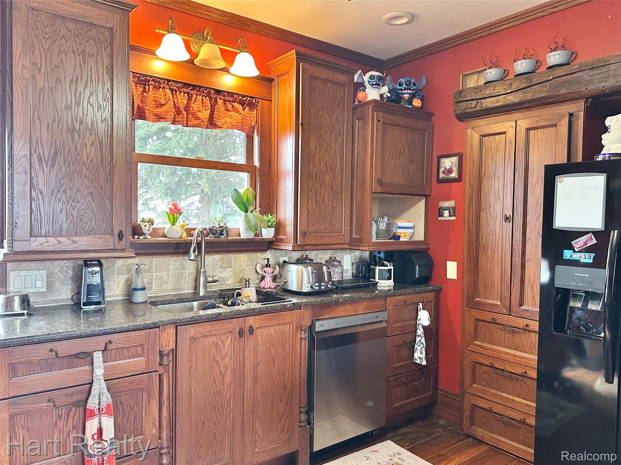1083 South Van Buren Road Reese, MI 48757 - Photo 6 of 33 Gorgeous kitchen