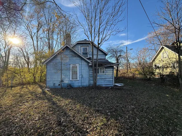 $19,900 | 437 Section Street, Danville, IL 61832