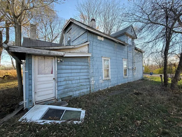 $19,900 | 437 Section Street, Danville, IL 61832