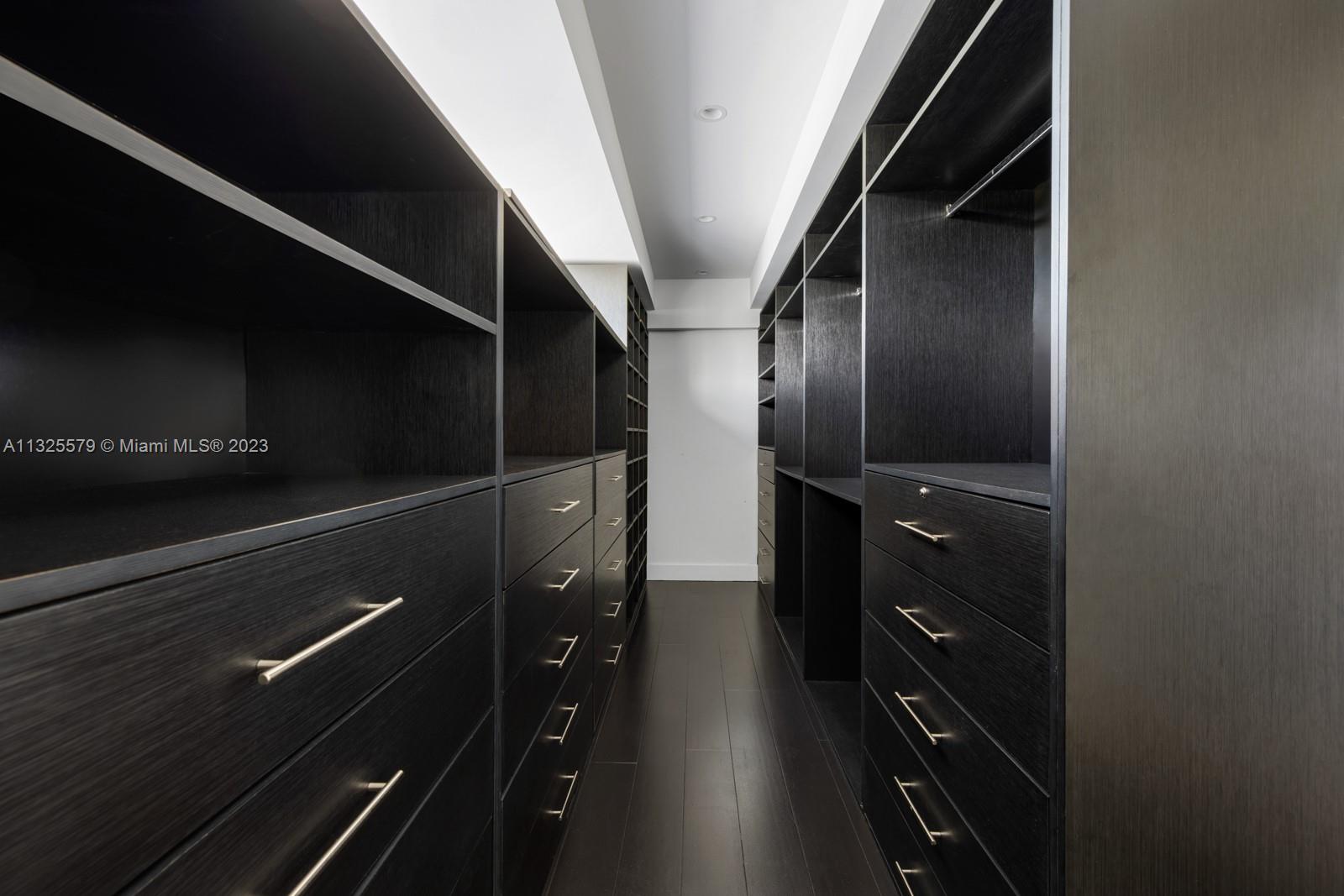 6050 La Gorce Drive Miami Beach, FL 33140 - Photo 21 of 31 a walk in closet