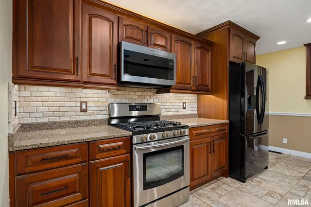 $385,000 | 4019 East Rome Road, Chillicothe, IL 61523