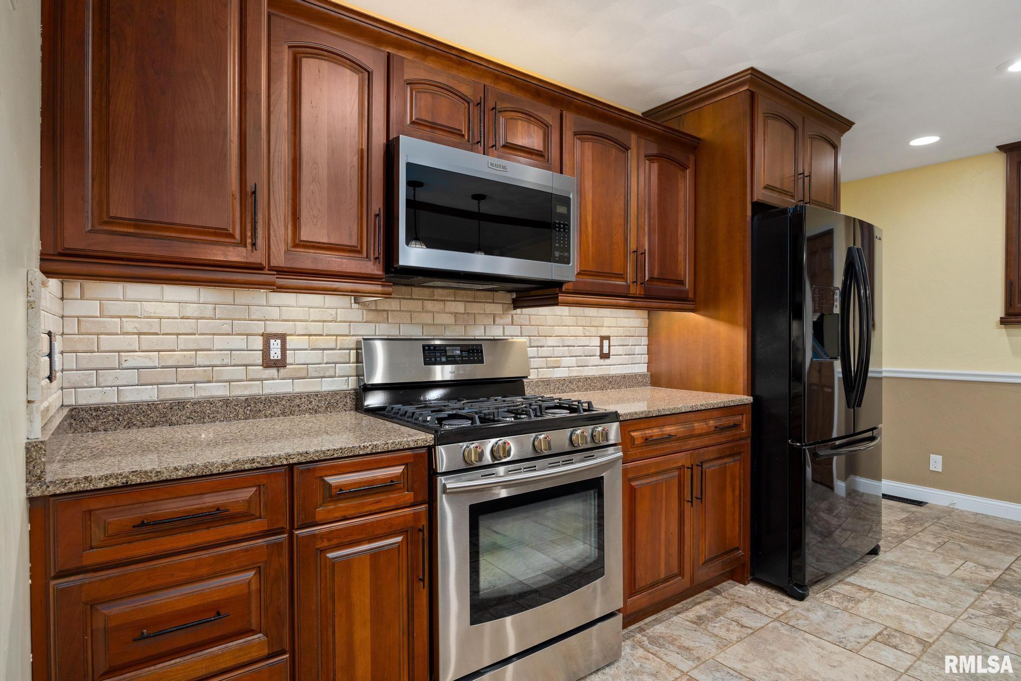 4019 East Rome Road Chillicothe, IL 61523 - Photo 11 of 45