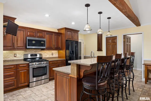 $385,000 | 4019 East Rome Road, Chillicothe, IL 61523