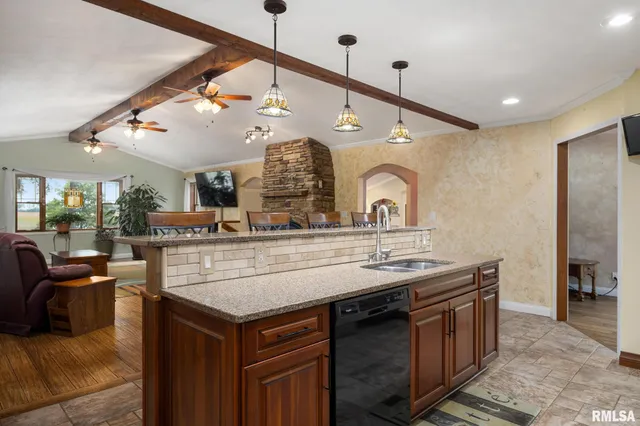 $385,000 | 4019 East Rome Road, Chillicothe, IL 61523