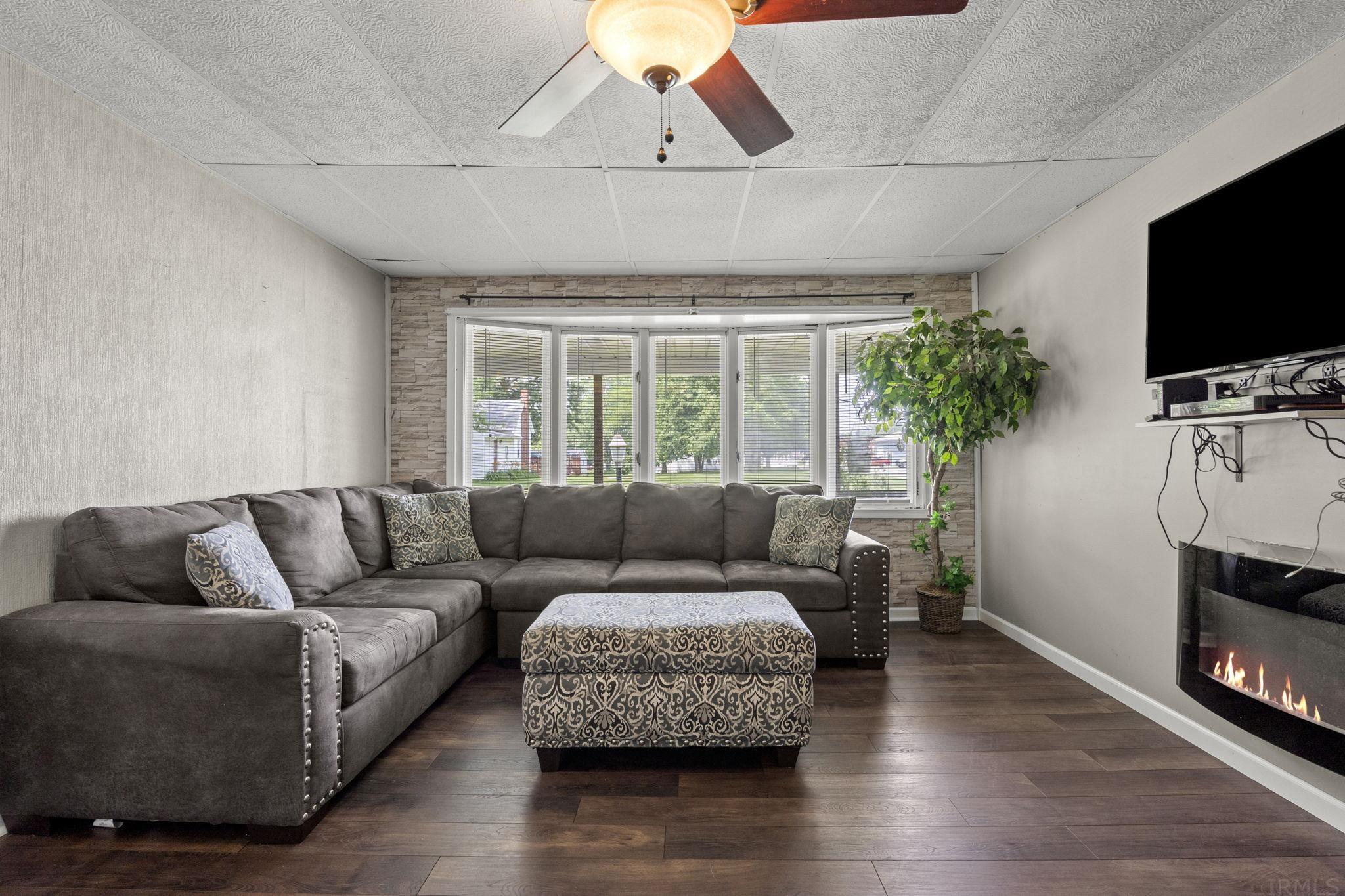 1301 S Road Garrett, IN 46738 - Photo 13 of 29 Gallery Image 13